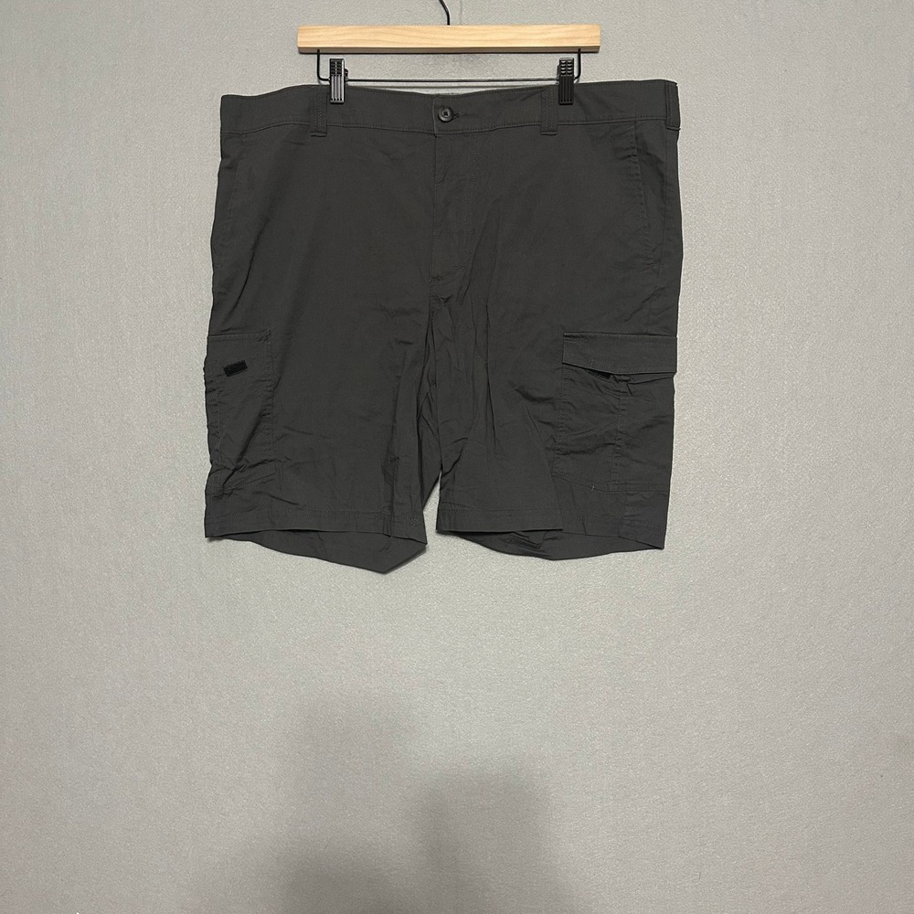 Columbia Mens Cargo Shorts Dark Gray Size 42 Outdoor Hiking Casual Pockets